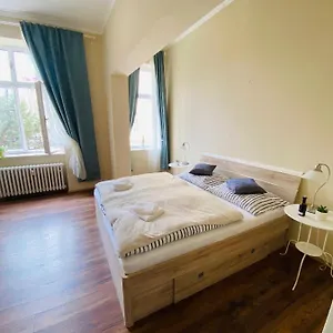 apartmn-diana.karlovyvary-hotels.com/