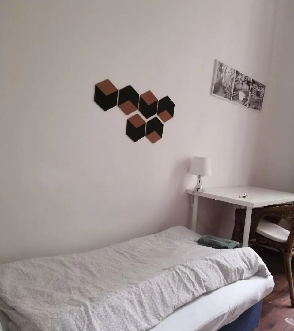 Cozy Rooms, 10 Min By Walk To The Center 브르노 0*,  체코
