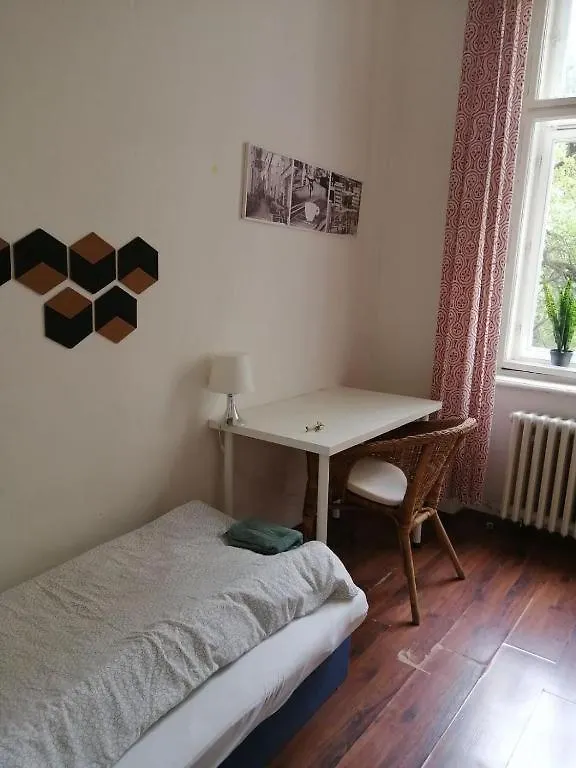 Cozy Rooms, 10 Min By Walk To The Center Brno