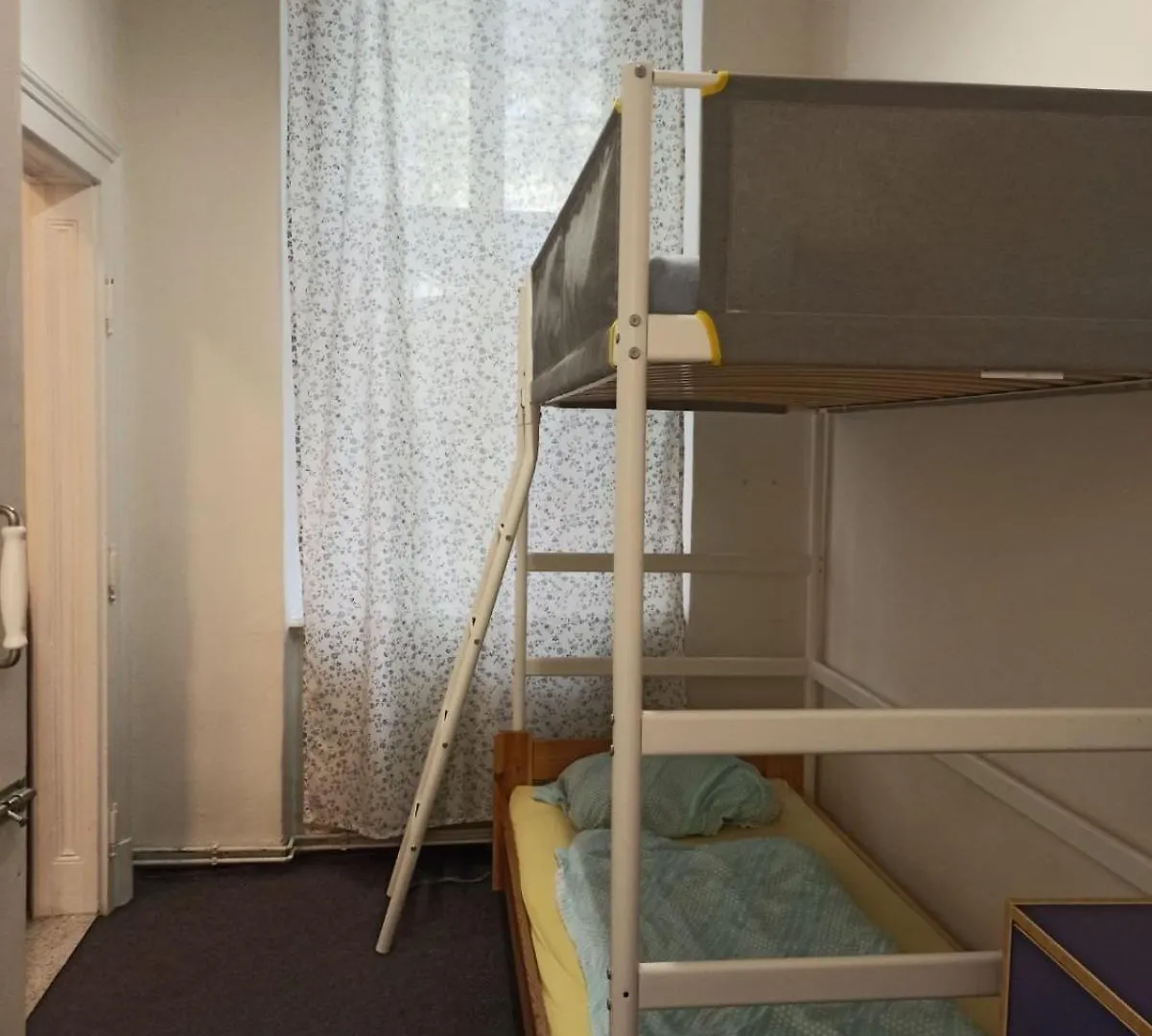 Cozy Rooms, 10 Min By Walk To The Center Brno 0*,